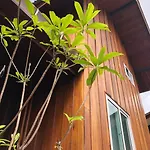 Wooden House In The Centre Of Chiangmai Self-Checkin