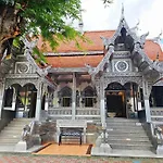 Iwualai Hotel