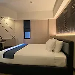 Salee Boutique Hotel