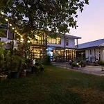Sherloft Home & Hostel