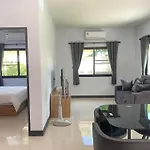 Manning Homestay 4 Units