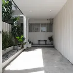 Flat And Fur 2Br Mid-Century 3Mins To Nimman Airport