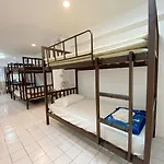 Flow Guest House