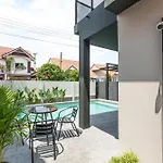 88Villa - Modern Pool Home