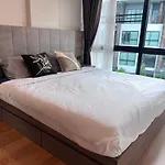 Arisecondo 泳池景观套房04号房