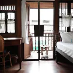 Tiptopthai House