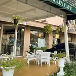 Inspire House Hotel