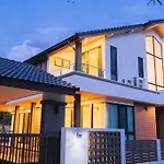 Ma-Umi Chiang Mai Pool Villa 4 Bedrooms