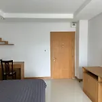 Santithum Studio Apartment