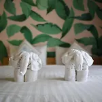 Poshtel Haven