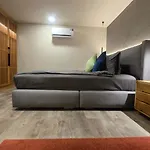 Armo Nimman 2 Suite