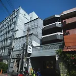 Mitr Inn Nimman 12 มิตร อินน์ นิมมาน 12 X