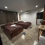 Moonlight Lodge