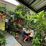 Retro At Phra Sing Guest House