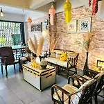 Bed And Terrace Guesthouse Chiang Mai