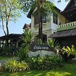Baanplaidoi Resort