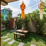 Nearthepark Backpack House