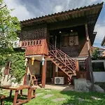Nearthepark Backpack House