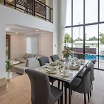 Luxury Pool Villa 3 Bedrooms 5Kms To Central Festival Chiang Mai