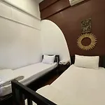 Ashi Poshtel