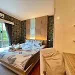 Onebedroom-5Mins To Maya Malls By Walk
