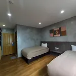 BURI Hotel And Hostel