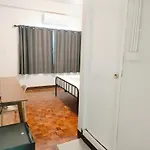 Stay On Sukhumvit Soi 11