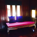 Nai Khun Khao Resort