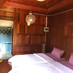 Nai Khun Khao Resort