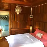 Nai Khun Khao Resort