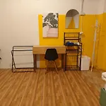 Me U Hostel