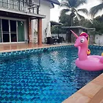 Baan Bua Homestay & Poolvilla