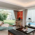 Purelux6 - 3Br Pool Villa