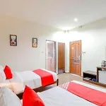 Tong House Resort