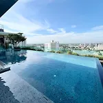 Remote Work Friendly Apartment With Fast Wifi - Rooftop And Gym