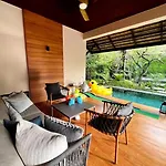 Rarin Villas