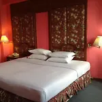 Diamond River Ping Petch-Ngam Hotel