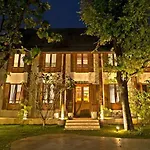 Paya Villa
