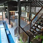 Tr Residence