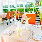 Center Park Service Apartment & Hotel