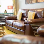 Luxury Town House In The Heart Of The Old City