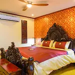 Deluxe Town House In The Old City