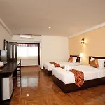 Bua Raya Hotel