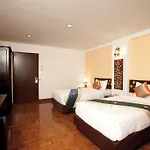 Bua Raya Hotel