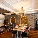 S\' Private House
