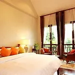 Baan Klang Wiang Boutique Hotel Chiang Mai