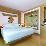 Peak Nimman Prestige Hotel
