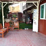 Baan Park Raak Backpacker Hostel