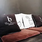 Bloomz Hostel
