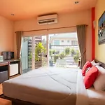 Cat House Guesthouse